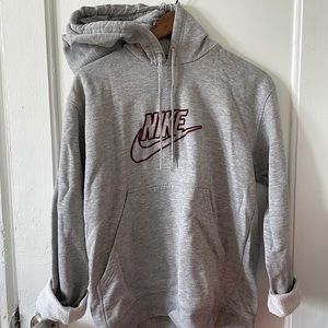 Embroidered Vintage Nike Hoodie!
